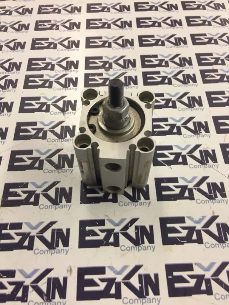 SMC CDQ2B32-15DZ Air Cylinder, 32mm Bore 15 mm Stroke, 1.0MPa Max 