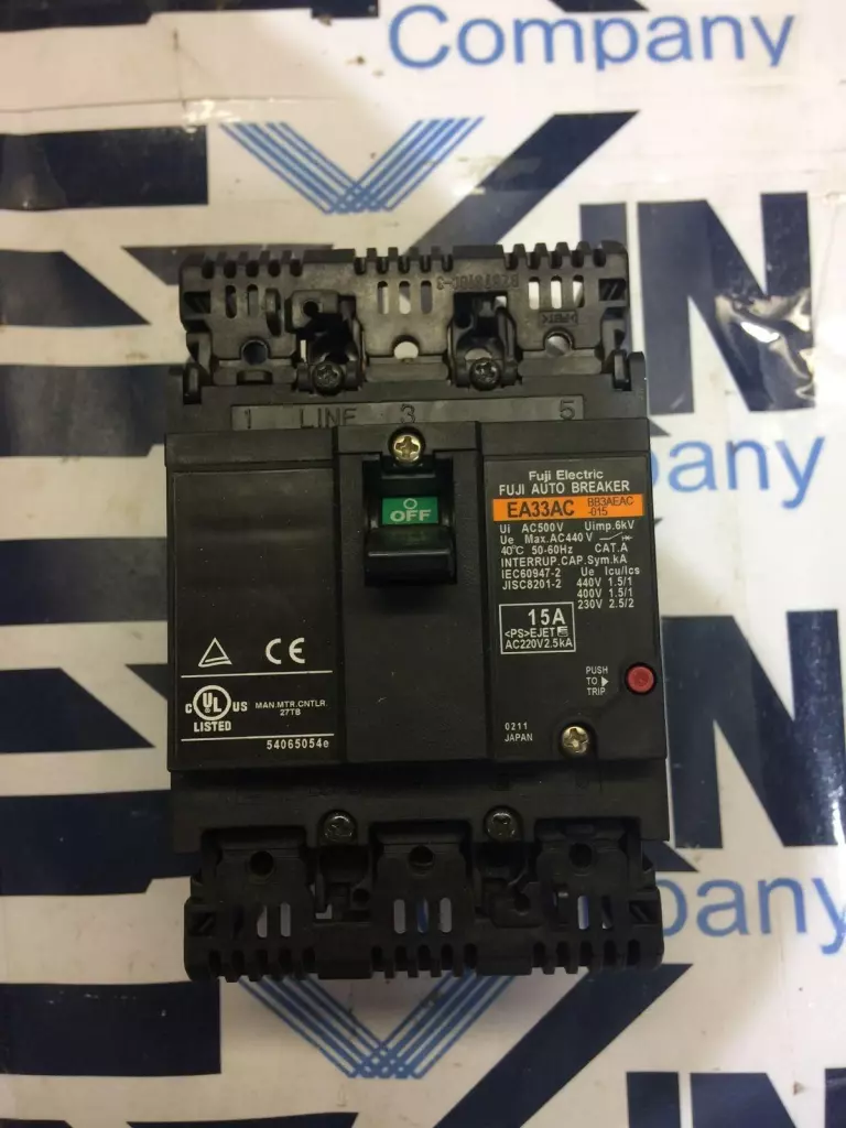 Fuji EA33AC 3-Pole Circuit Breaker 240VAC 15Amp 