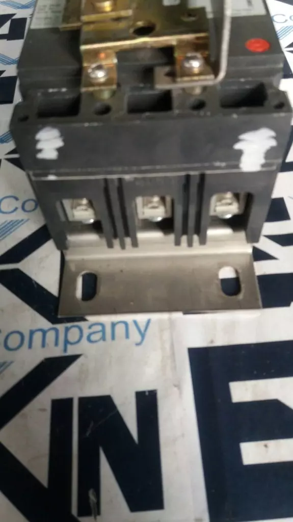 General Electric TED134050WL 3-Pole Circuit Breaker. 50Amp 240-480VAC 