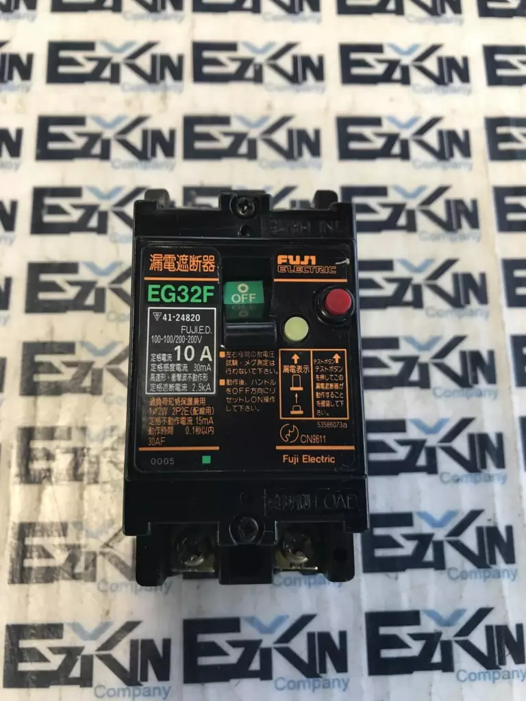 Fuji Electric EG32F Circuit Breaker 240V 10Amp 