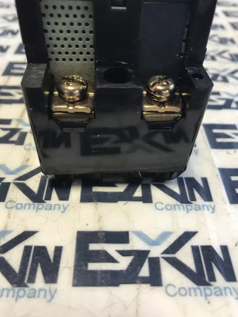 Fuji Electric EG32F Circuit Breaker 240V 10Amp 