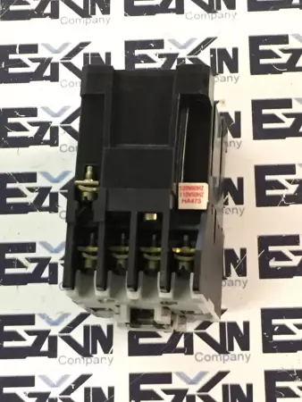 ALLEN BRADLEY 100-A09ND3 SER.B CONTACTOR 120V COIL 