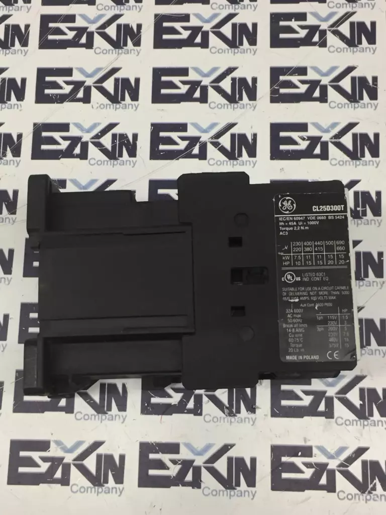 General Electric CL25D300T Contactor 600V 32Amp 24VDC Coil 