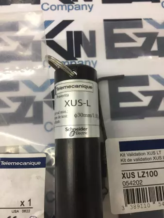 Telemecanique XUS-L Test Rod W/ XUS-LZ500  XUS-LZ100  XUS-LZ213 Accessories 