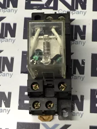 Omron LY2N Relay with Socket Base, 250AC/30DC 10A, 24VDC Coil 