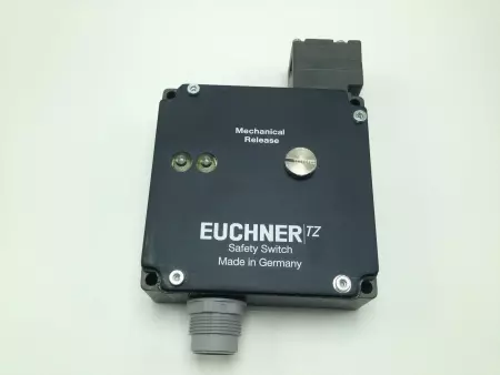 NEW Euchner TZ2LEO24SR11VAB Safety Switch I.D. 088071 EN 60947-5-1 