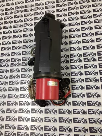 Fanuc A06B-0522-B351 AC Servo Motor 3PHASE 8 POLES 2000rpm 2.9A 90V 