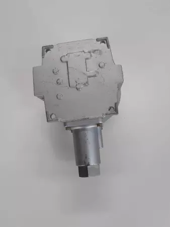 United Electric Controls Type J120 Model 9995 I93 Pressure Switch 480vac 15a