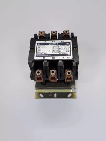 Square D CLASS 8910 PO-3 Starter Contactor Series A 24V Coil 