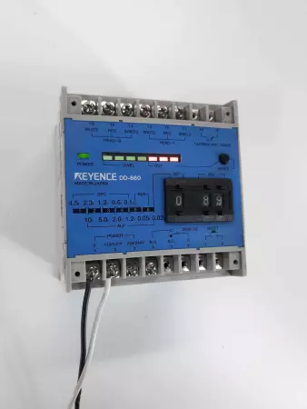 Keyence DD-860 Amplifier Unit 