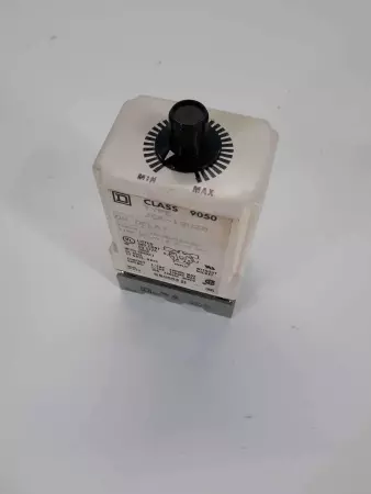 SQUARE D  CLASS 9050 TYPE JCK-1 2VZ0 TIMING RELAY 120VAC/110VDC 