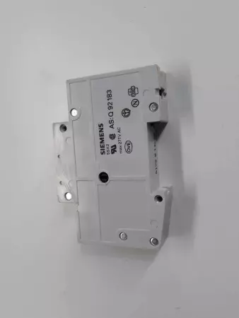 Siemens  5SX21 C10 Circuit Breaker 1 Pole, 10 Amp, 480V