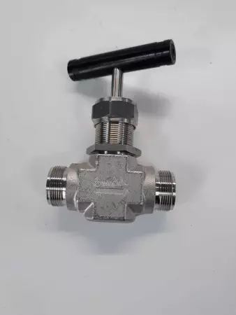 Swagelok SS-18RS12 Stainless Integral Needle Valve