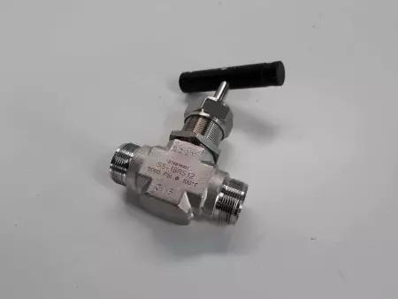 Swagelok SS-18RS12 Stainless Integral Needle Valve