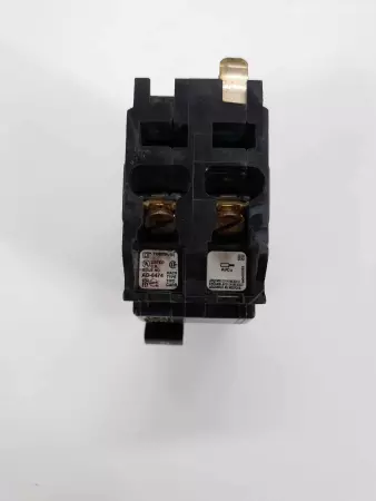 SQUARE D QO 15A 2 Pole Circuit Breaker HACR Type QO 10kA 120/240 VAC