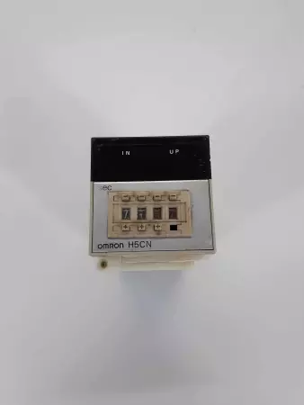 Omron H5CN Timer Relay 8-Pin 12-48VDC 