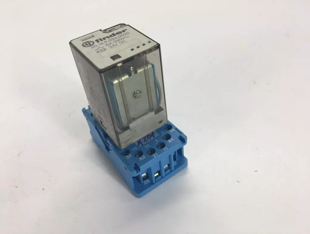 Finder 60.13.9.024.0020 Relay, 10Amp-250VAC, 24VDC Coil W/Socket Base 