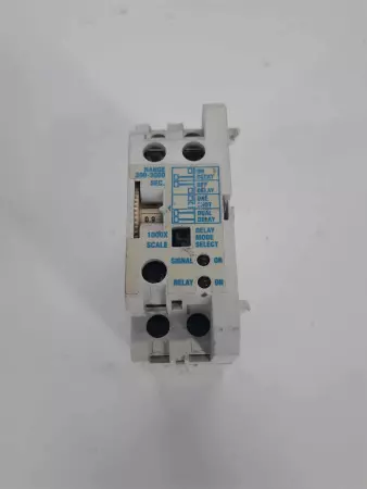 CUTLER HAMMER C320TM3000A TIME DELAY RELAY SERIES B1 120VAC/VDC