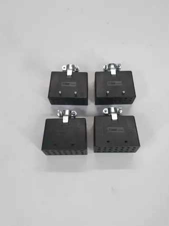 TRW Cinch 21 Female Connector lot of 4  