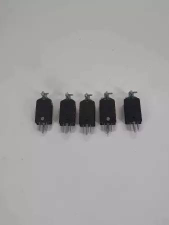 TRW Cinch Plug 3 Contact lot of 5