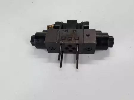 Nachi SE-G01-E3X-R-C1-11 Solenoid Valve 