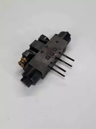 Nachi SE-G01-E3X-R-C1-11 Solenoid Valve 