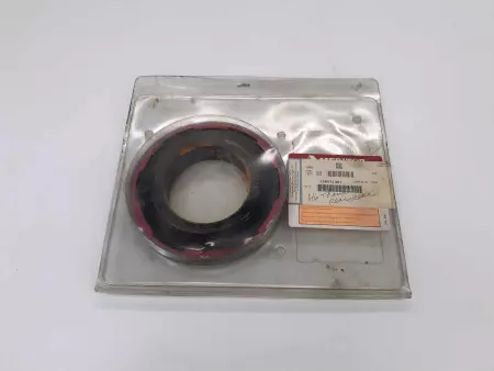 Meritor 2590713C1 Navistar Axle Shaft Seal 