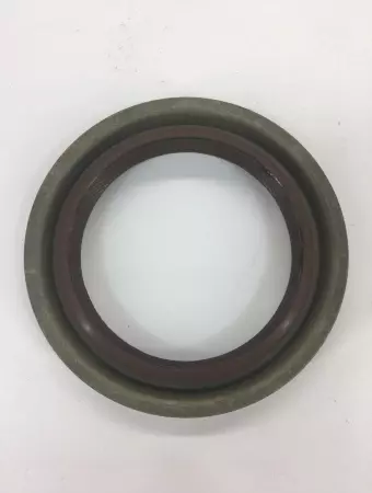 International 1691146C2 Oil Seal 