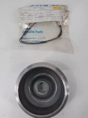  Volvo Truck Hub Cap Part # 3985590