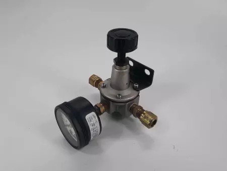 SMC NAR210 7-120psi 3/8 In Npt Pneumatic Regulator