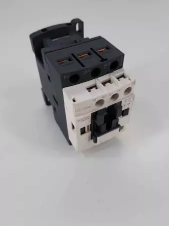 Schneider Electric LC1D09 Contactor 120V Coil