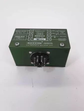 Banner B4-2-1500B Photoelectric Amplifier Logic Module