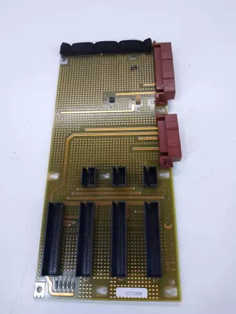 Cincinnati Milacron 3 542 1018A Backplane Board 