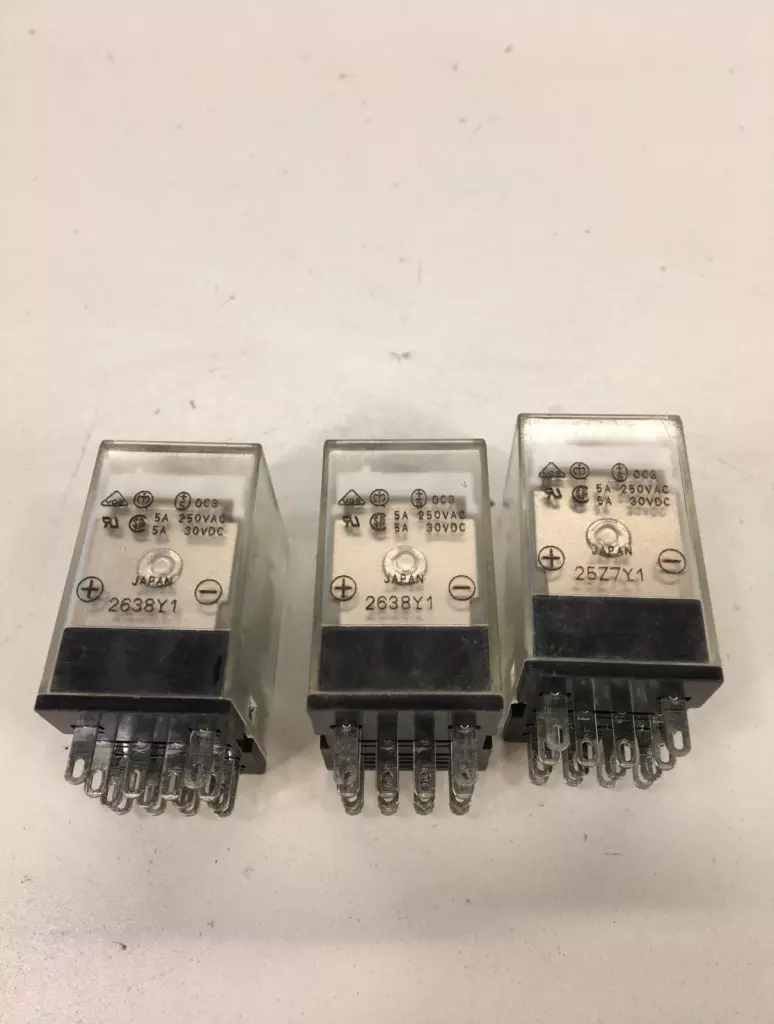 Omron MY4N-D2 24VDC Relays, 24VDC Coil 250VAC 30VDC 5A Lot of 3