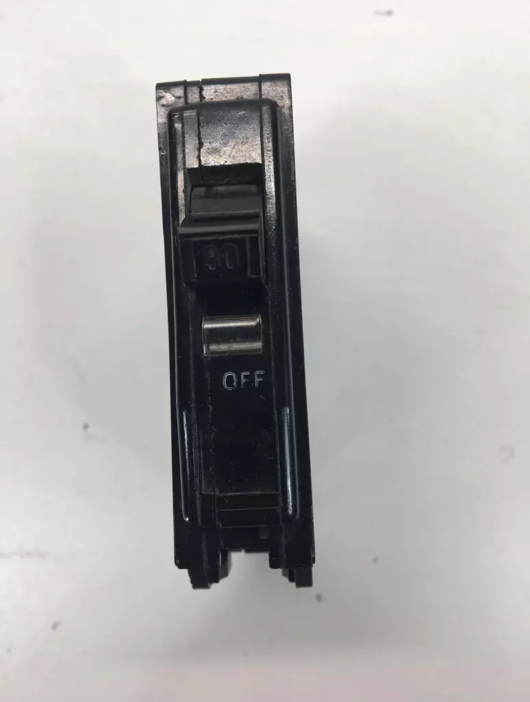 Square D LJ157 1-Pole Circuit Breaker. 30A 120-240VAC 