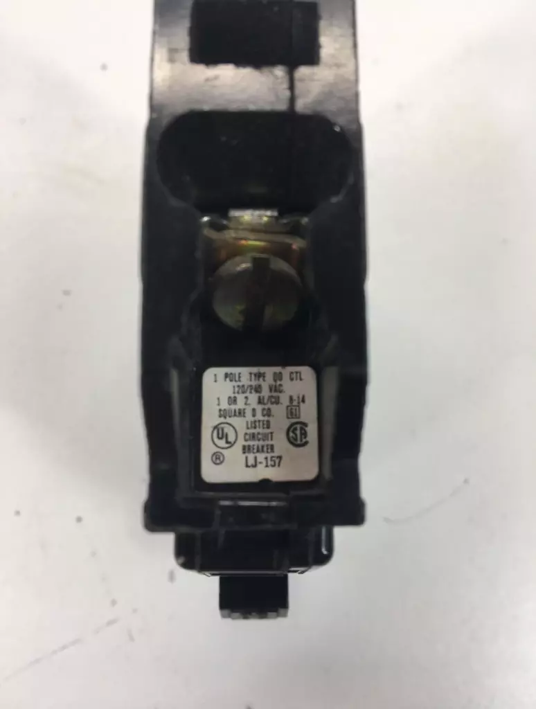 Square D LJ157 1-Pole Circuit Breaker. 30A 120-240VAC 