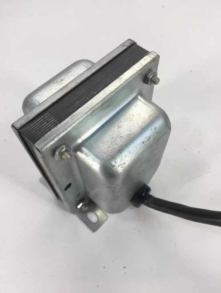 Sunnex MODEL 410 Class 2 Transformer, In 120VAC 0.2A Out 12VDC 2A 