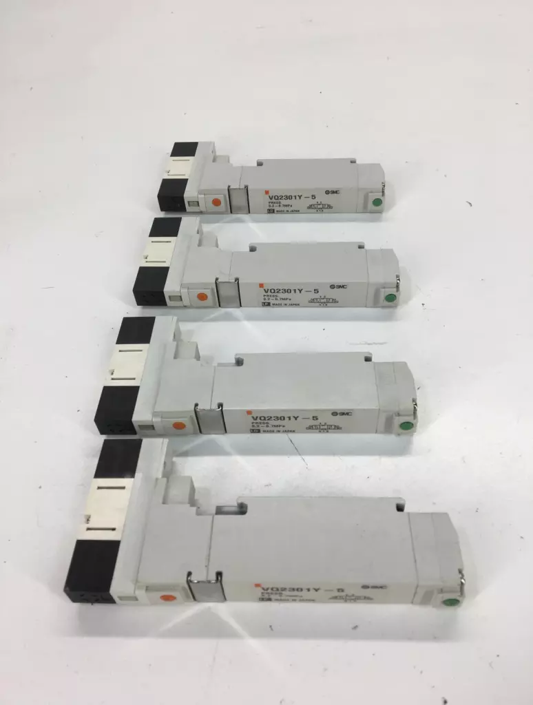 SMC VQ2301Y-5 Solenoid Valve Lot of 4