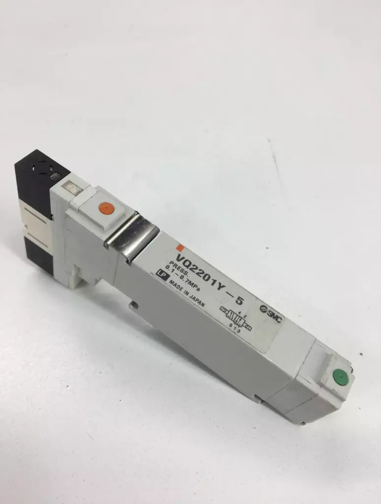 SMC VQ2201Y-5 Solenoid Valve 