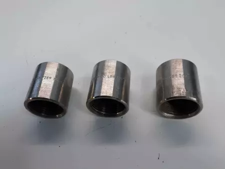 3/4 x 1-1/4 -150 Lb., 304 Stainless Steel Threaded Cast Pipe Couplings lot of 3