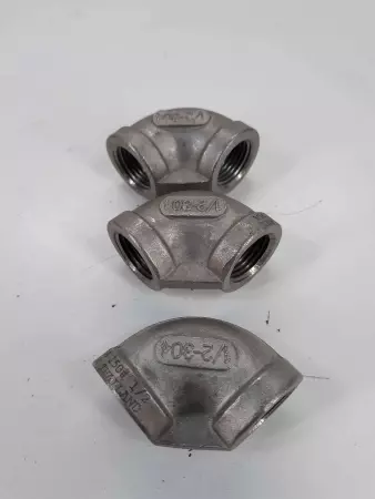 Tay Thailand 1/2-304 150 -1/2 Threaded Elbow Fitting 90 Degree lot of 3 