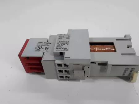 Allen-Bradley 100S-C30DJ14C Ser: C  Safety Contactor 24VDC Coil