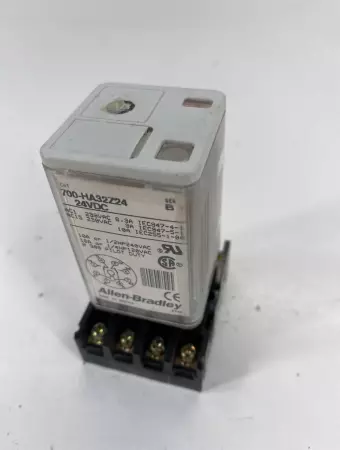 Allen Bradley 700-HA32Z24  SER.B Relay 