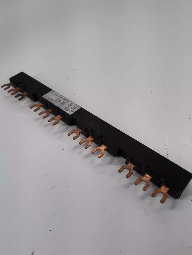 Klockner Moeller B 3.1/4-PKZ0 Bus Bar 600VAC 65Amp 