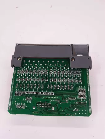 Allen Bradley 1746-OA16 SER.D SLC 500  