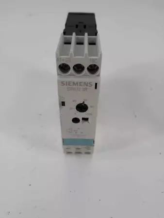 Siemens 3RP1540-1AB30 Time Relay 0.05s 100s 24VAC/DC