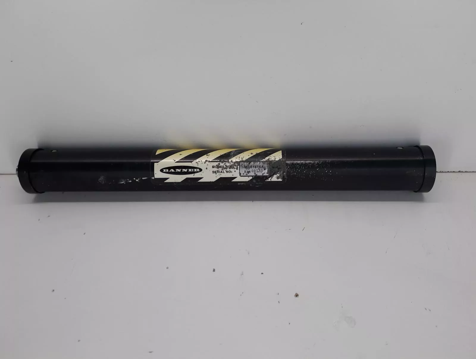 Banner MGE1816A Light Curtain Emitter (Cosmetics Signs) 