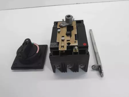 General Electric TED134030 Circuit Breaker  3 Pole 30A 