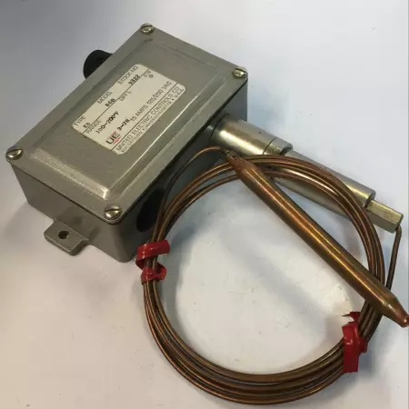 United Electric Controls E5 86B 9322 Temperature Switch 100-200*F 125-250VAC 15A