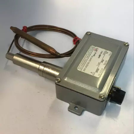 United Electric Controls E5 86B 9322 Temperature Switch 100-200*F 125-250VAC 15A